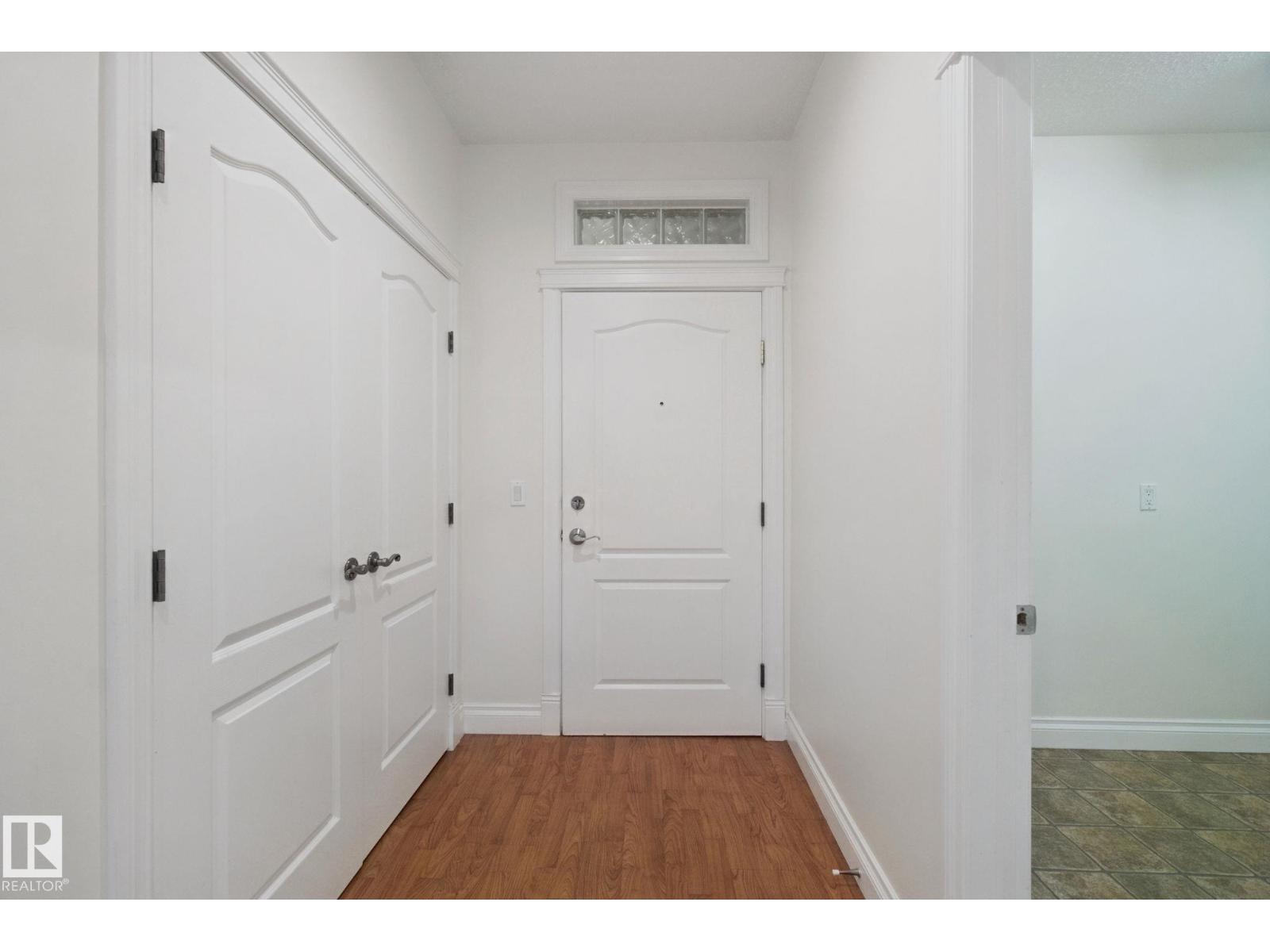 #203 10178 117 ST NW - 18
