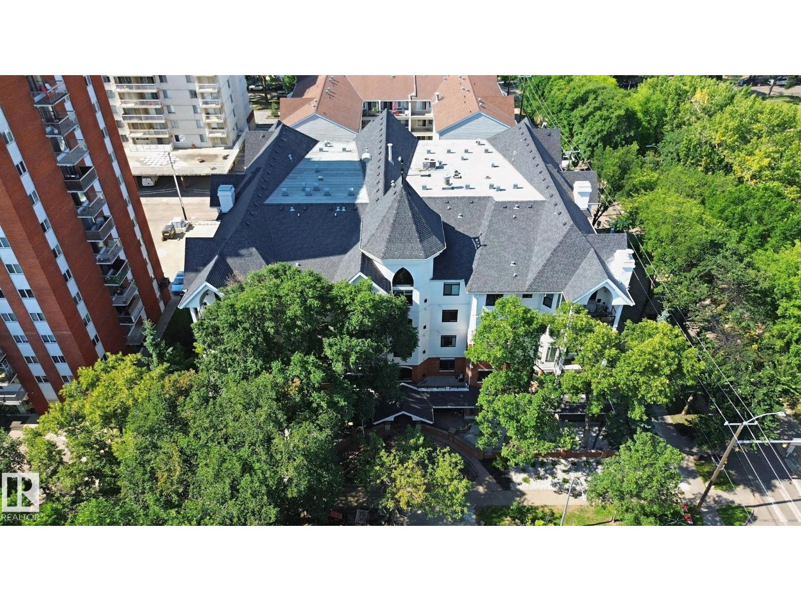 #203 10178 117 ST NW - 53