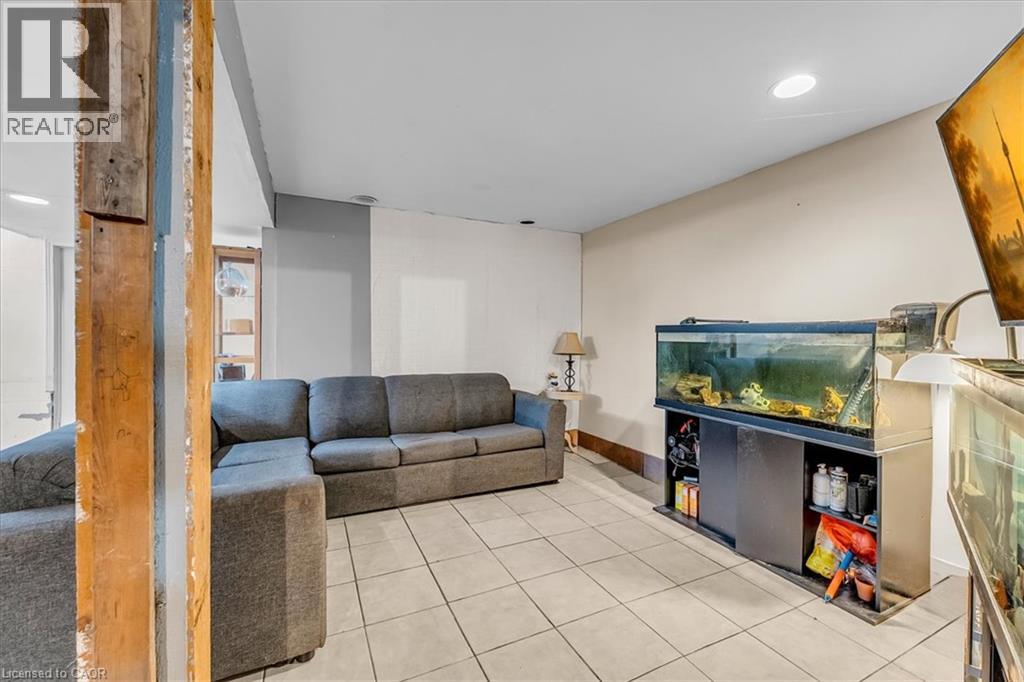 3313 ACALA Crescent - Image 28