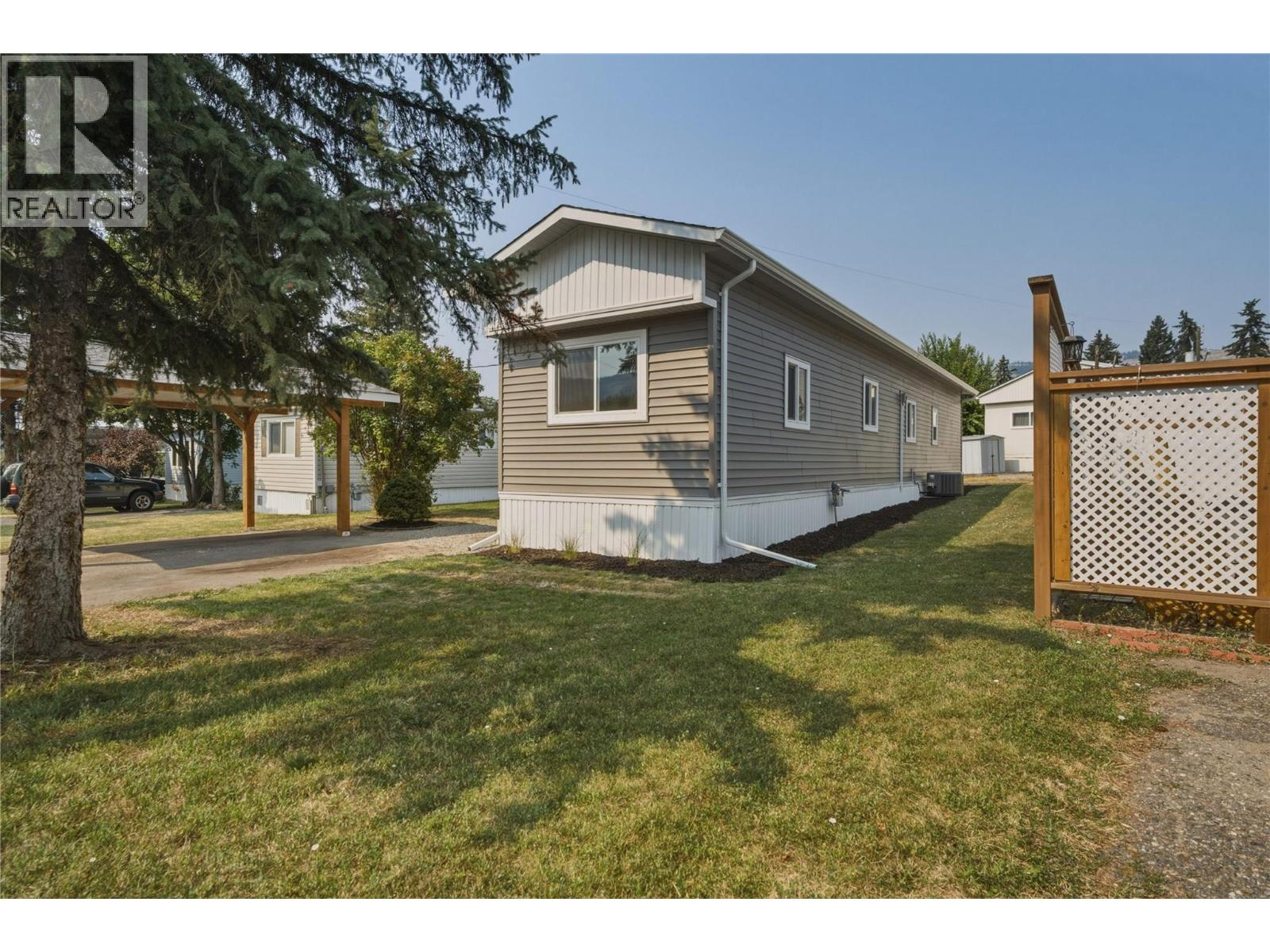 #68 5484 Okanagan Landing Road - 21