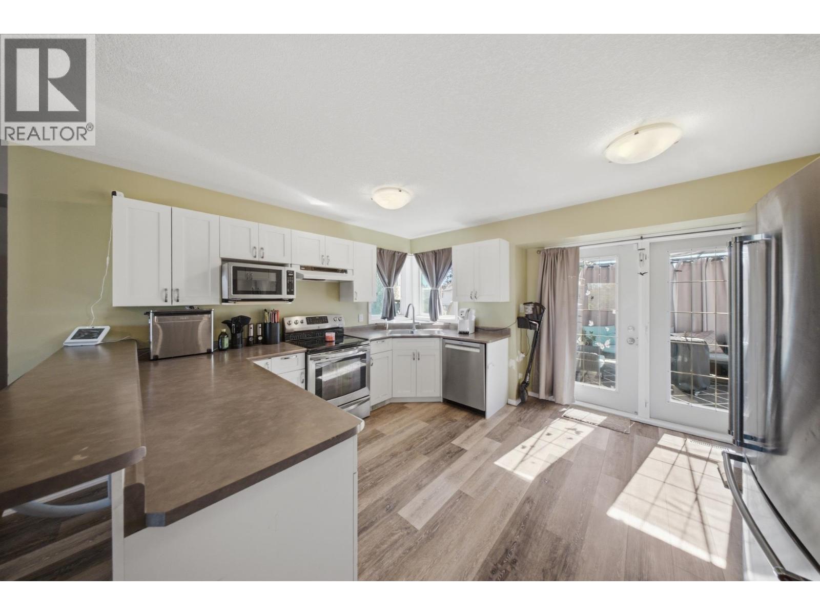 9715 114A AVENUE - 11