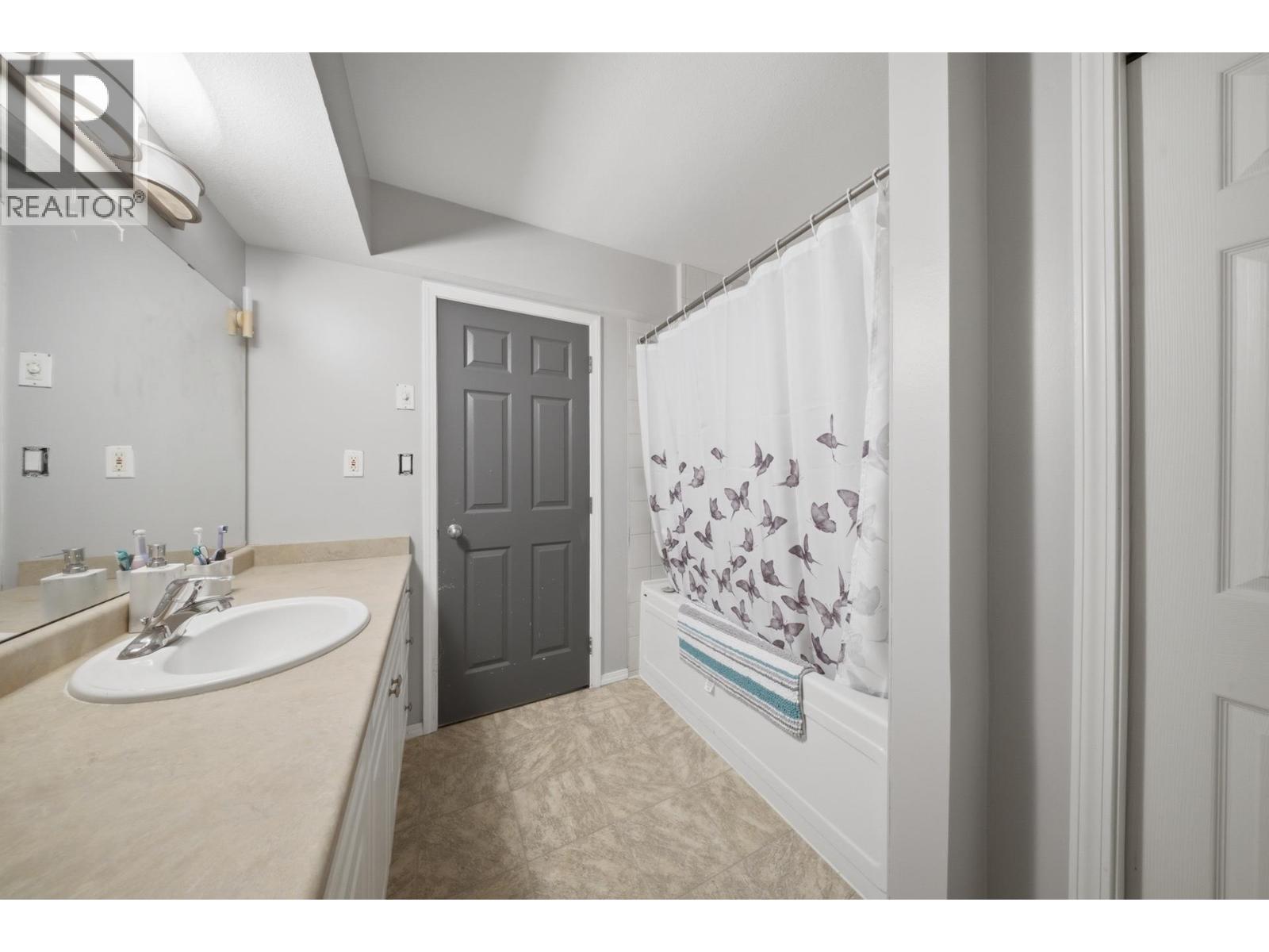 9715 114A AVENUE - 32
