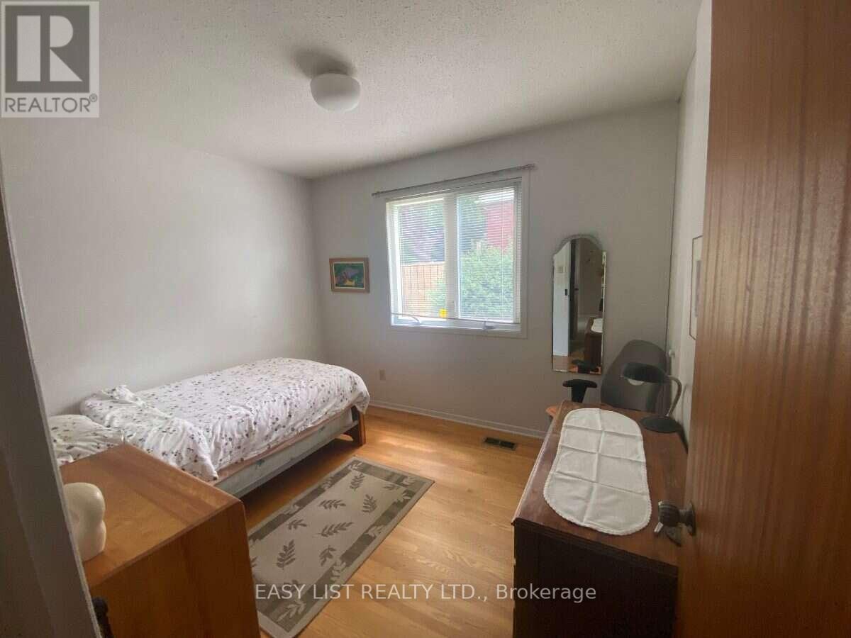2154 DUTTON CRESCENT - Image 29