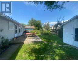 2154 Dutton Crescent, Ottawa, ON K1J6K4 Photo 6