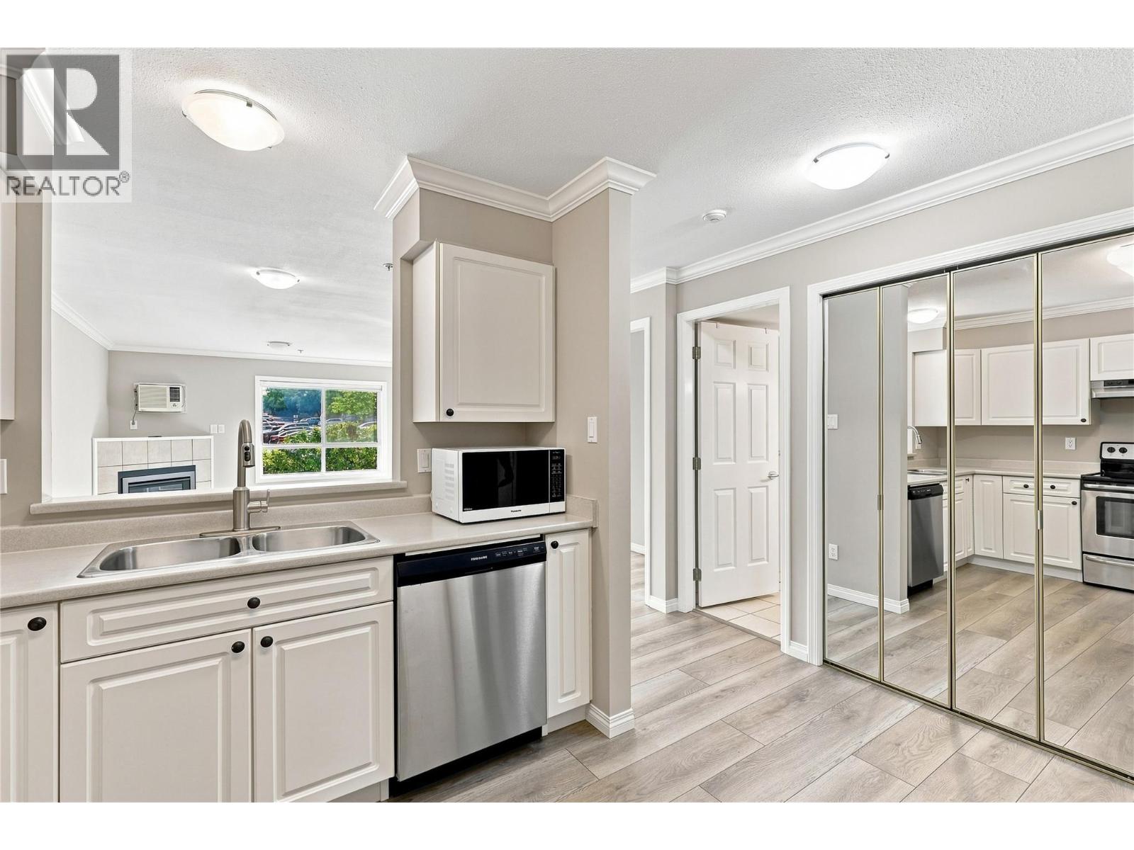 #214 1120 Hugh Allan Drive - 8