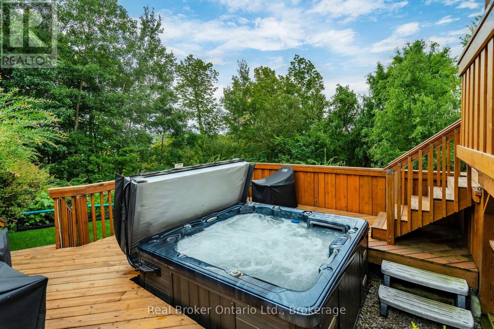 140 SOUTHWINDS CRESCENT - Image 28
