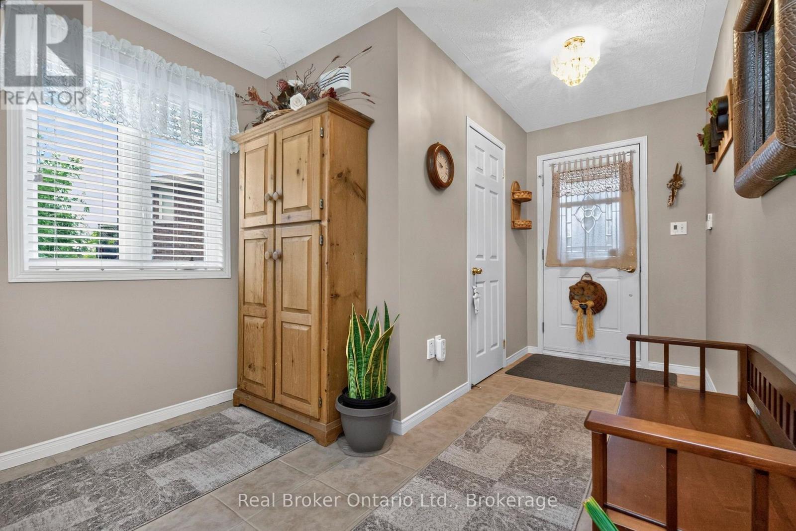 140 SOUTHWINDS CRESCENT - Image 5