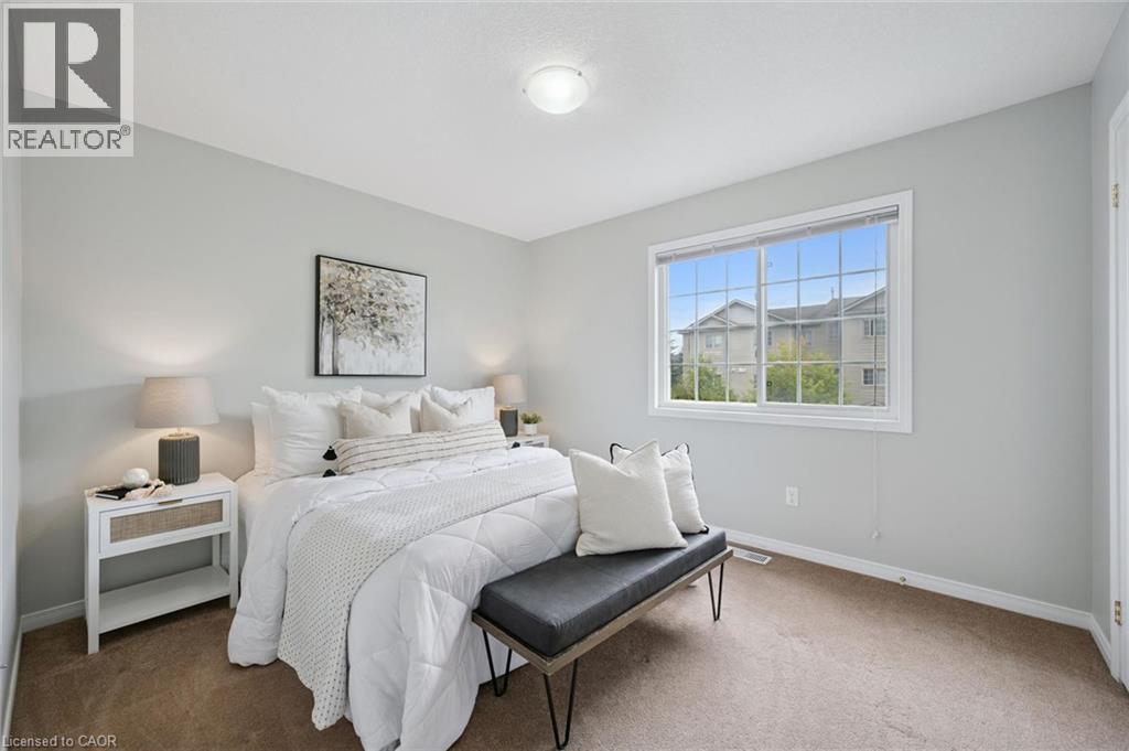 137 HIGHLAND Crescent - Image 20