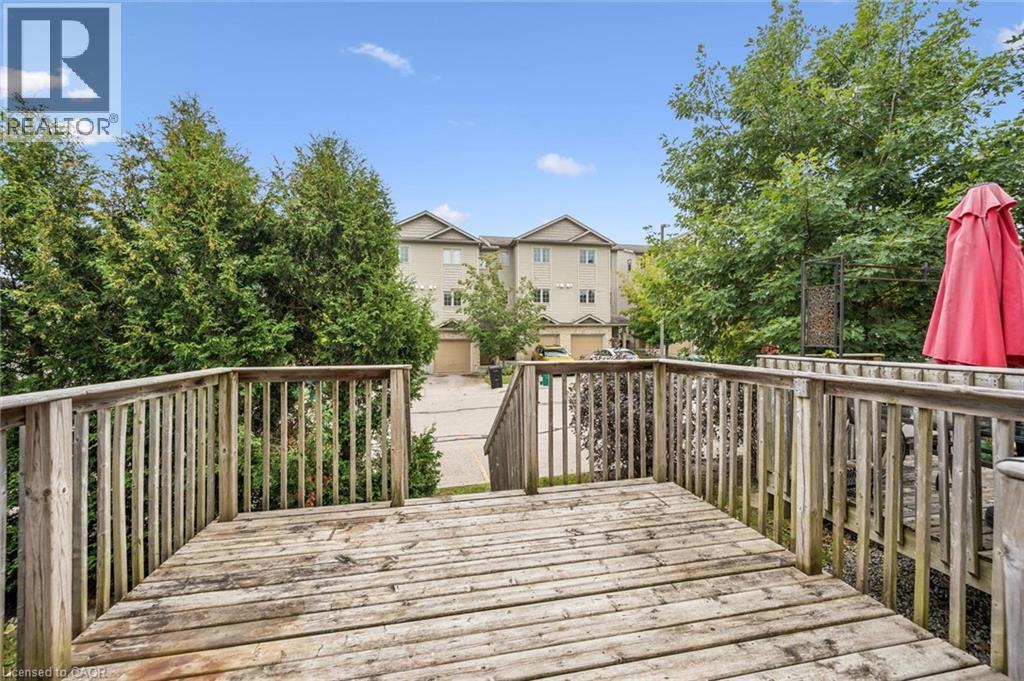 137 HIGHLAND Crescent - Image 23