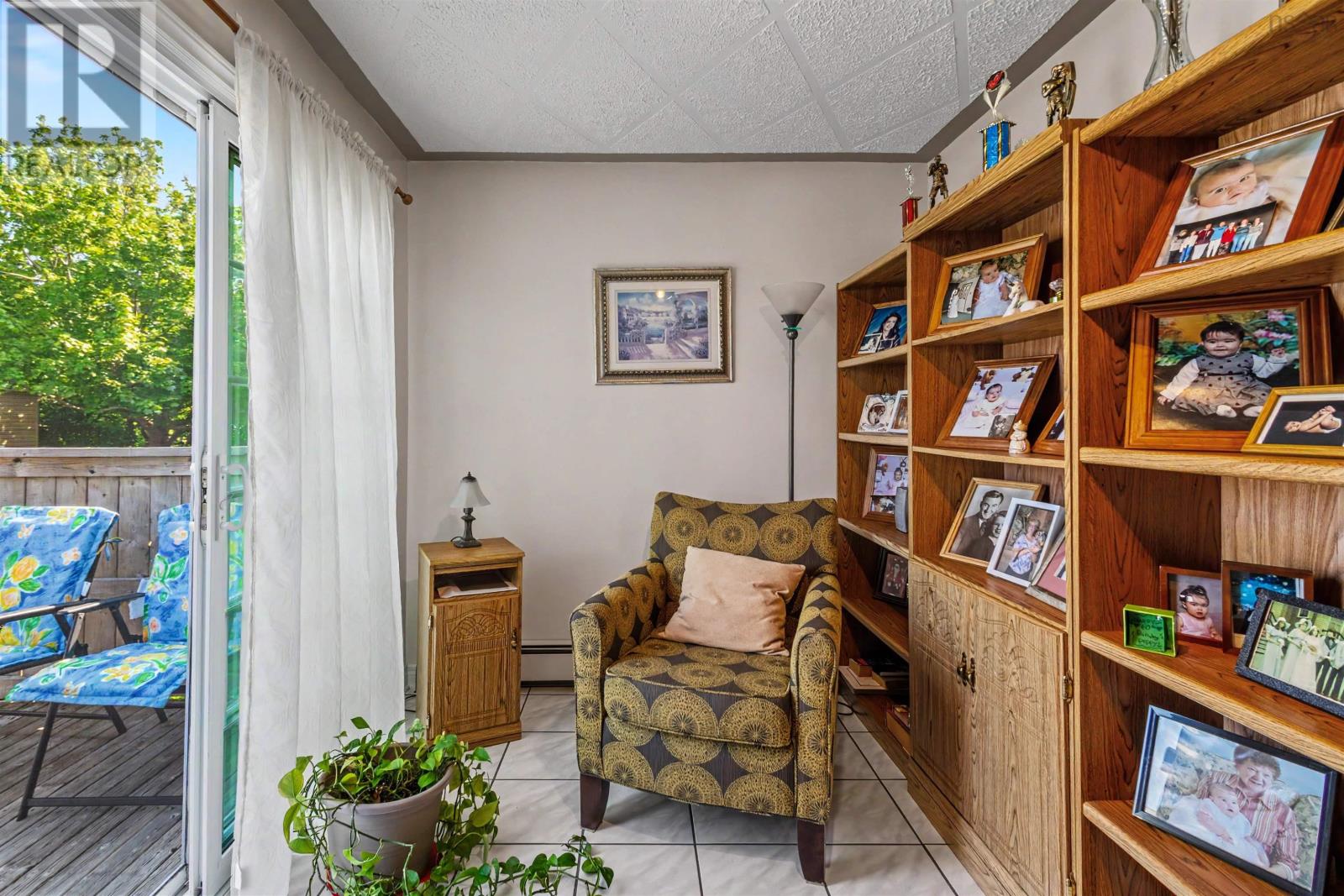 109 Upper Mclean Street - Image 25