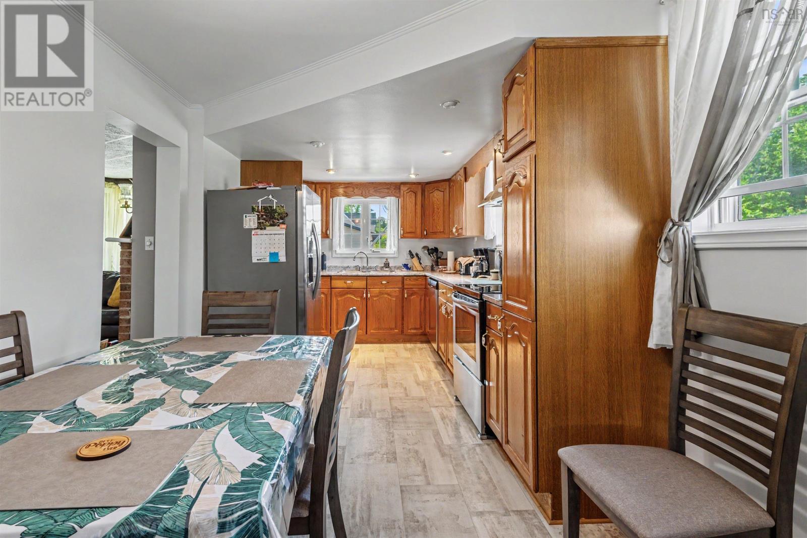 109 Upper Mclean Street - Image 19