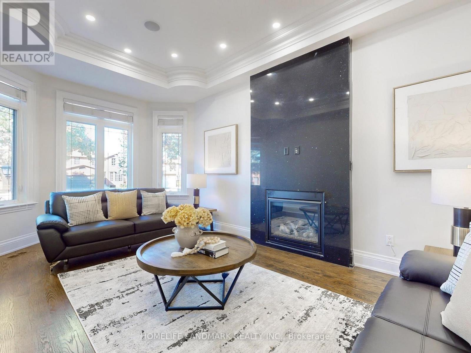 183 BYNG AVENUE - 3