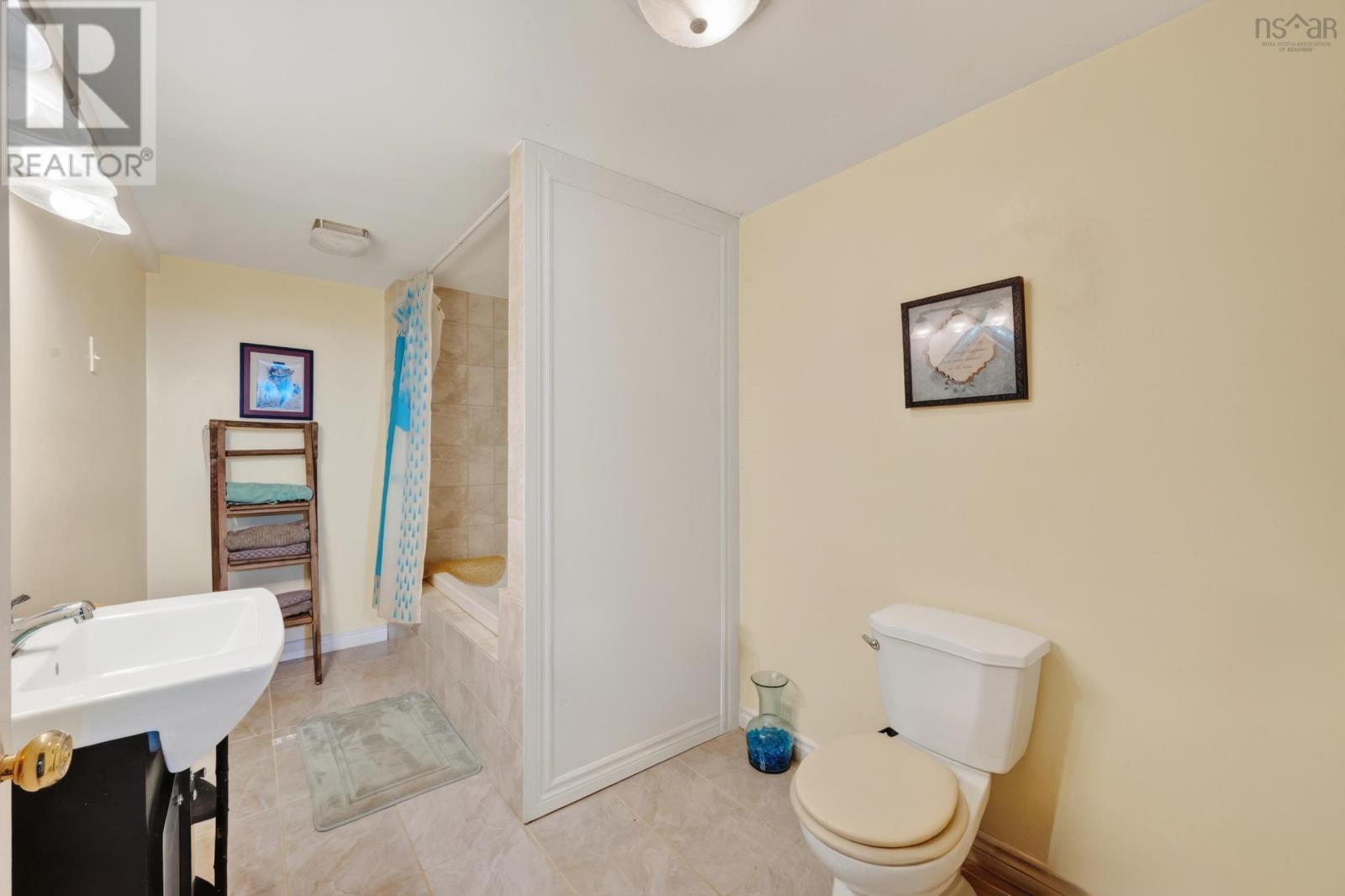 2489 Coxheath Road - Image 36