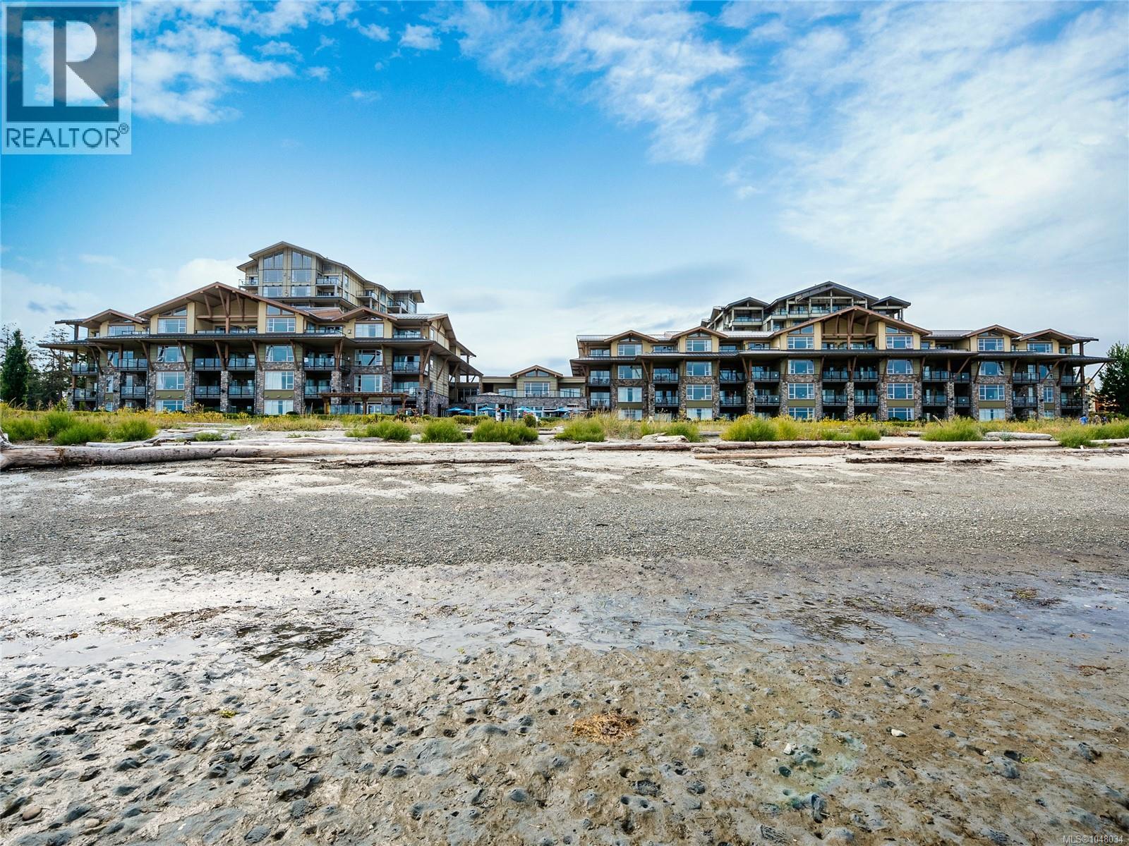 #321/322C 181 Beachside Dr - 1