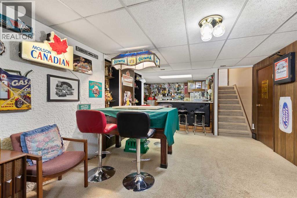 1171 Bassett Crescent NW - 31