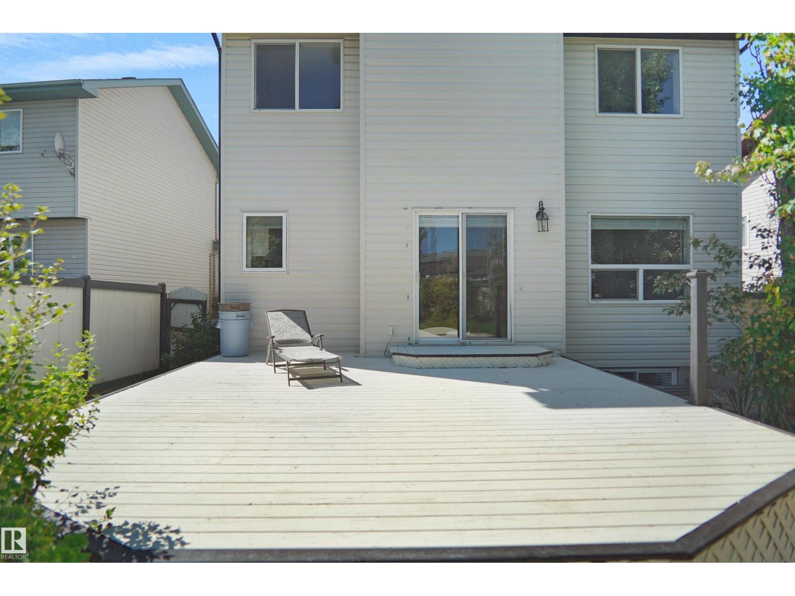19 CHRISTINA WY - Image 48