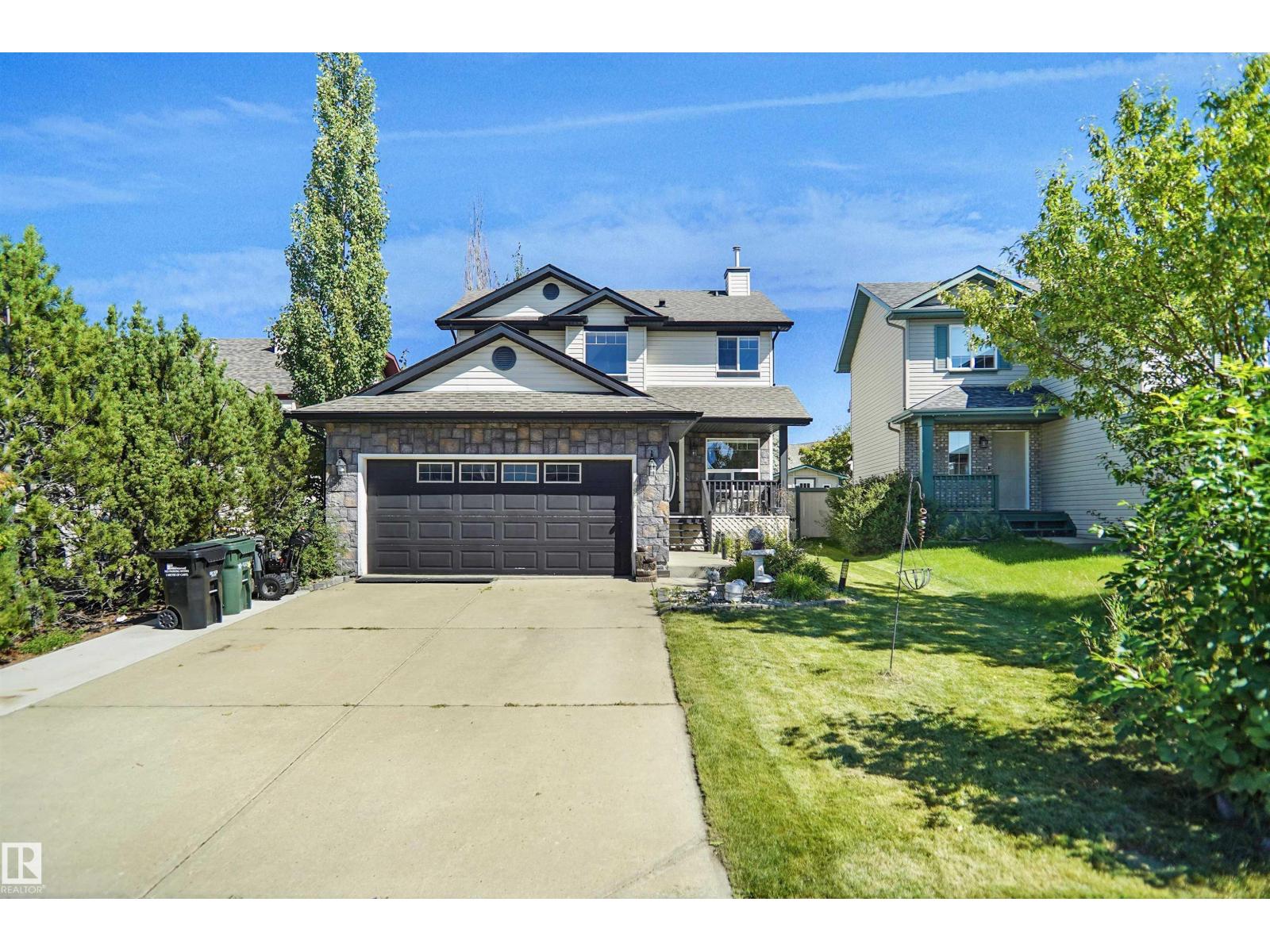 19 CHRISTINA WY, Lakeland Ridge, Sherwood Park photo 1