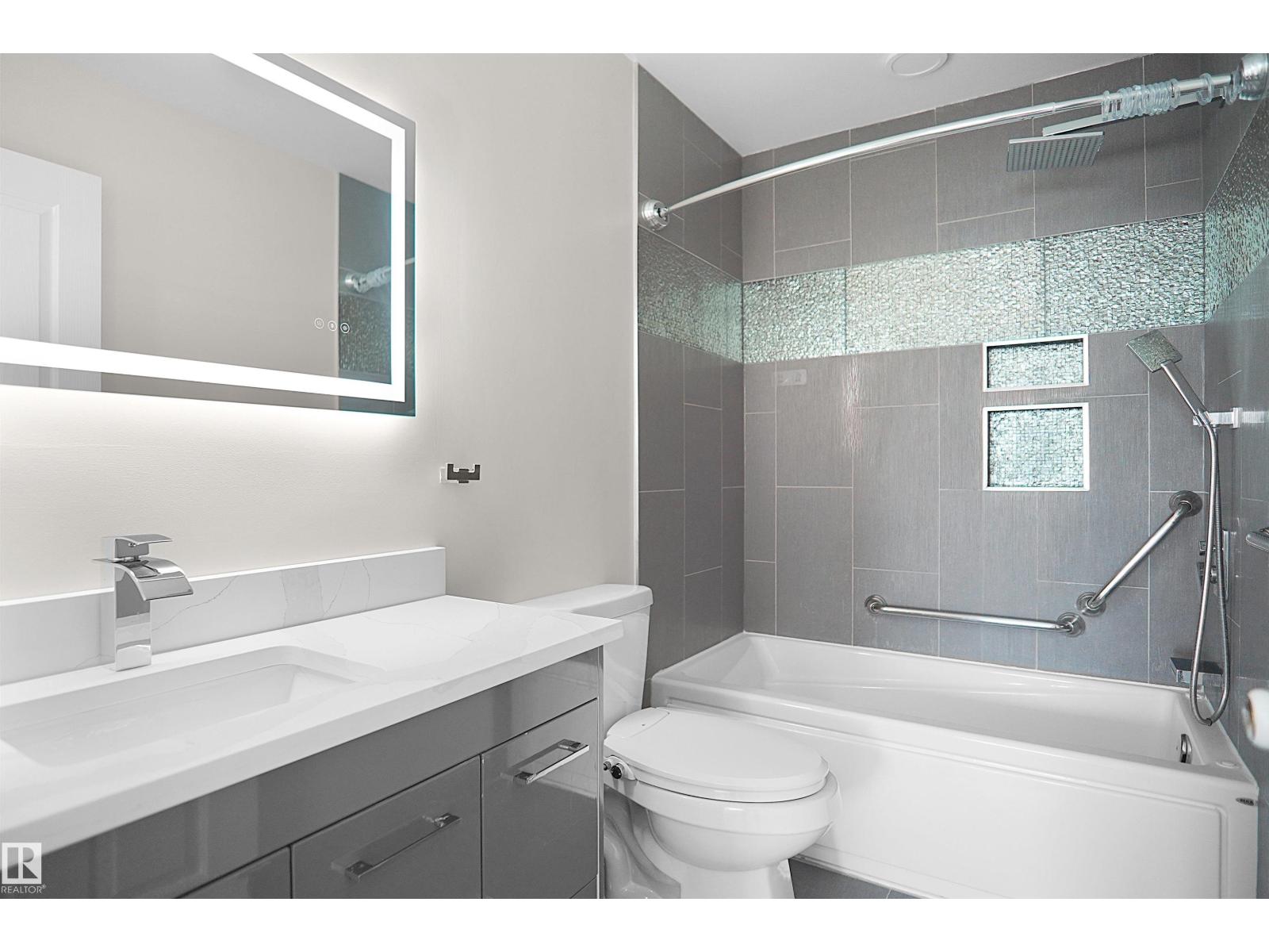 19 CHRISTINA WY - Image 34