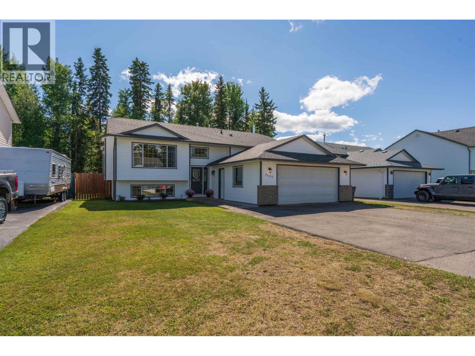 5423 WOODOAK CRESCENT - 1