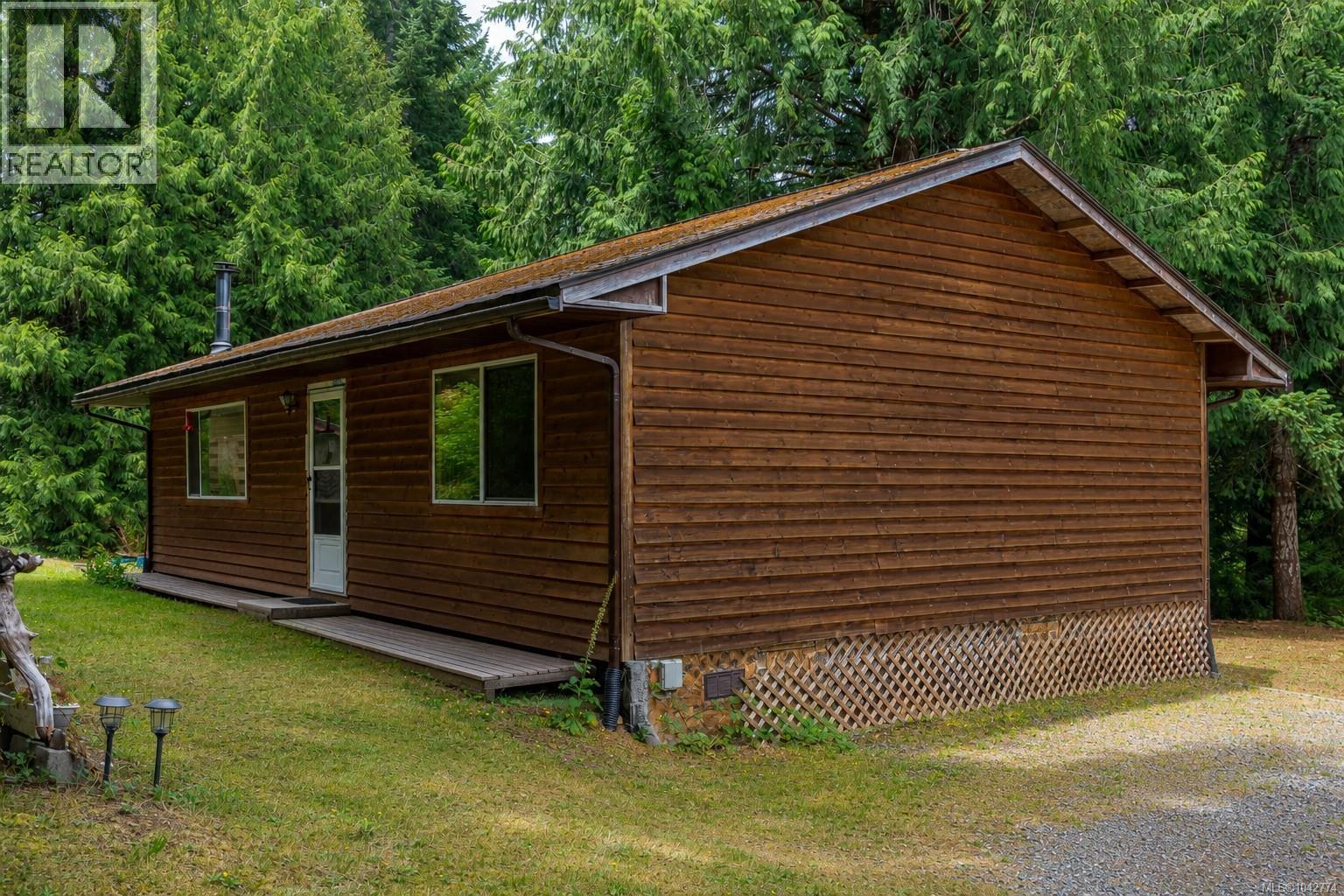 740 Spider Lake Rd - 2