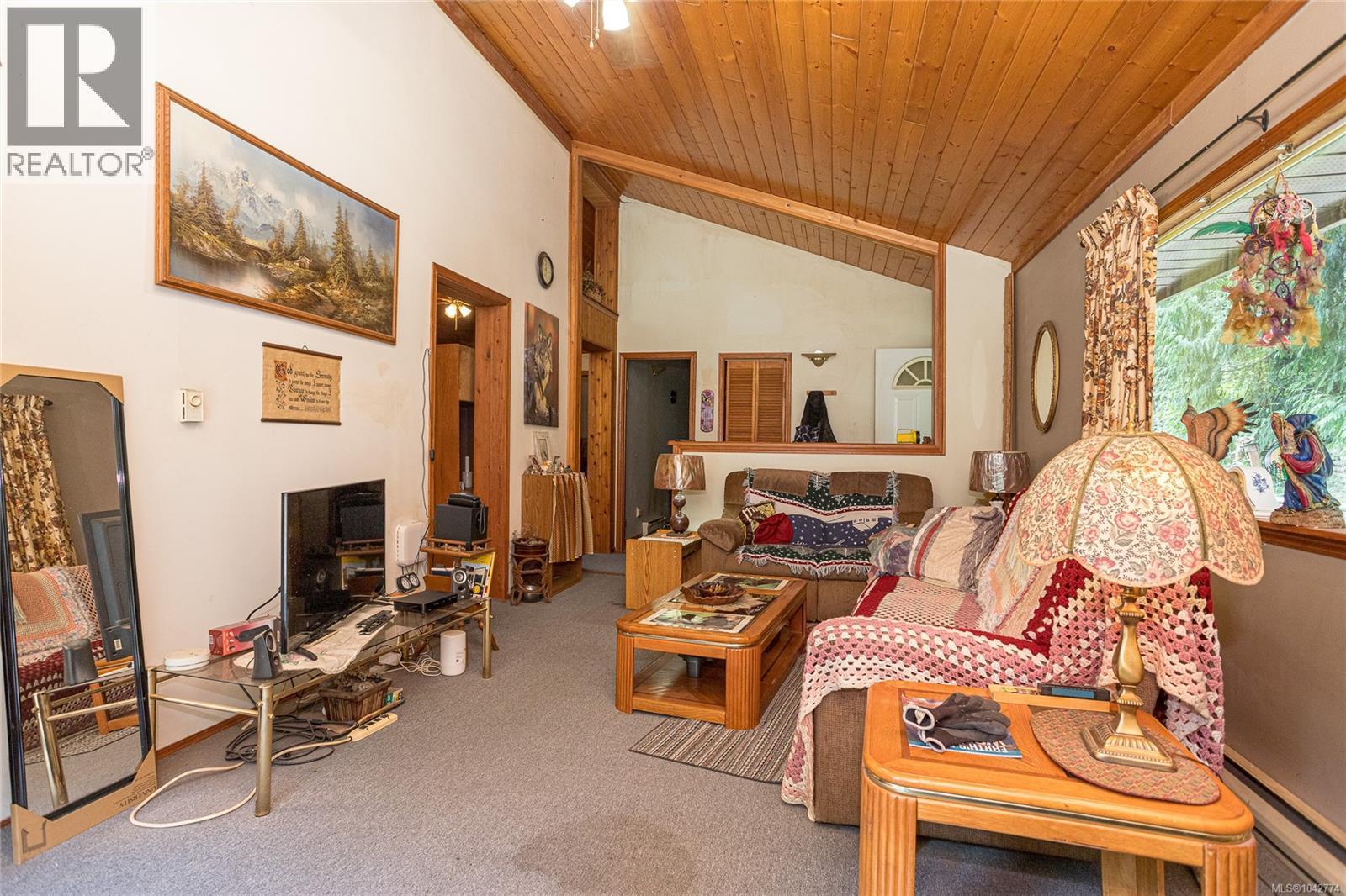 740 Spider Lake Rd - 8