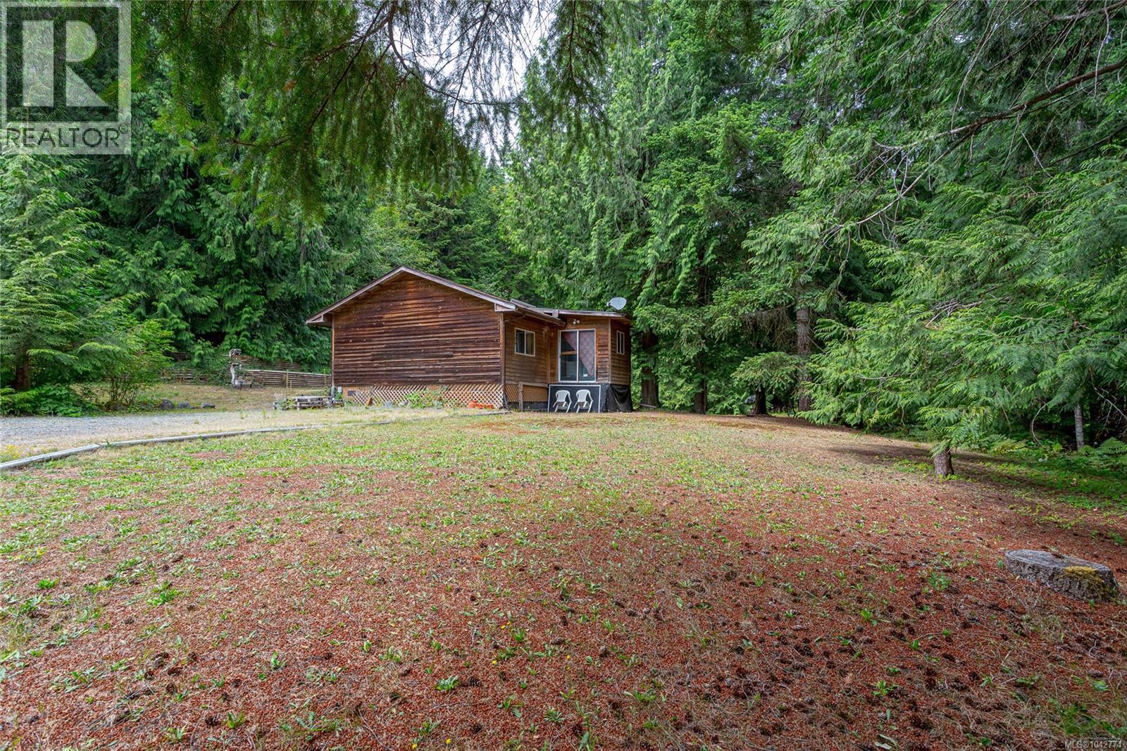 740 Spider Lake Rd - Image 18