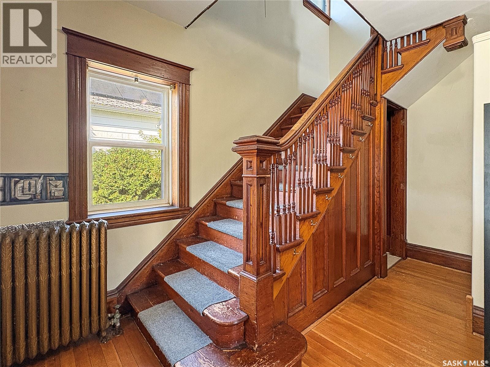 12 22nd STREET - 10