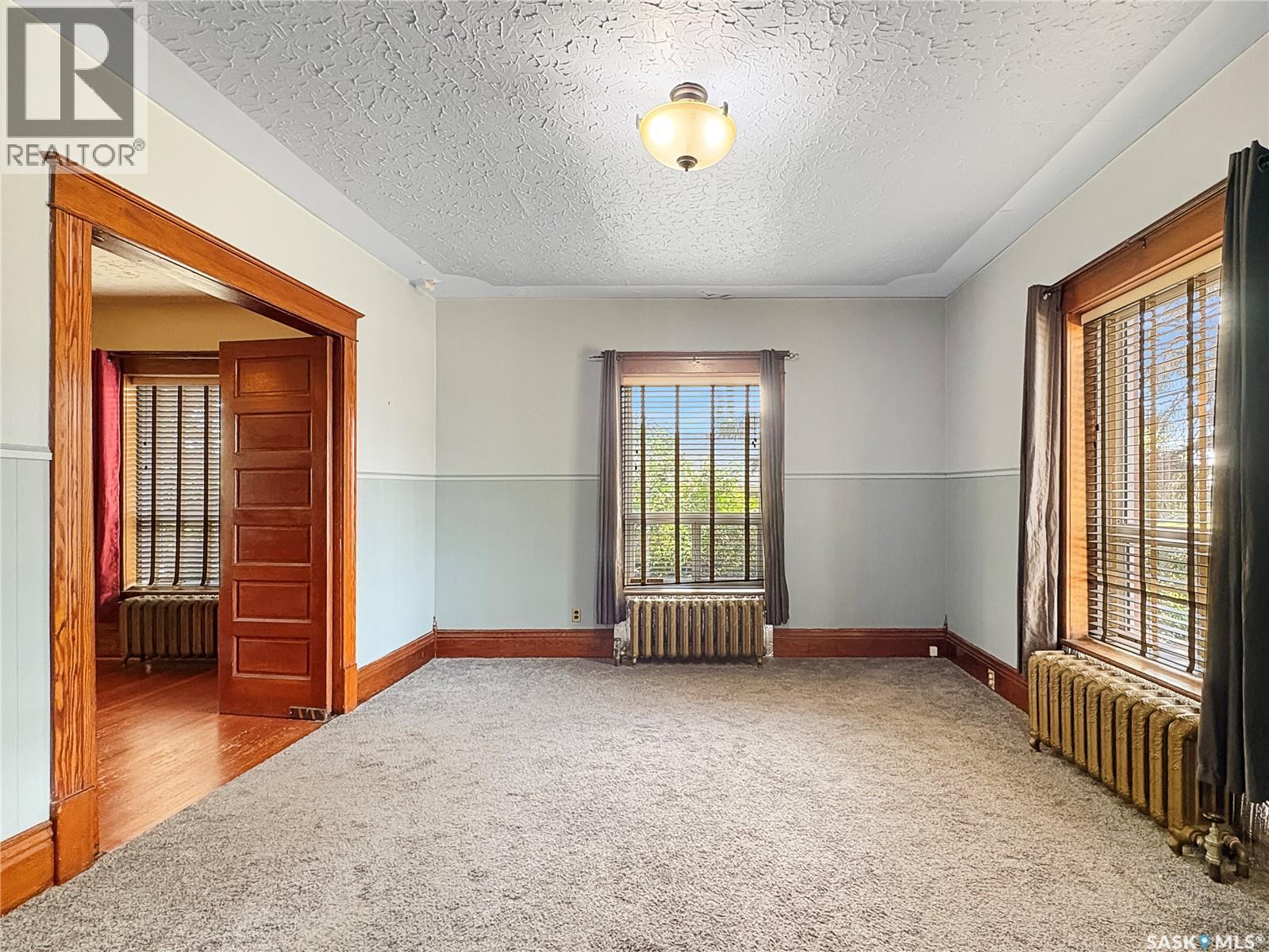 12 22nd STREET - 11