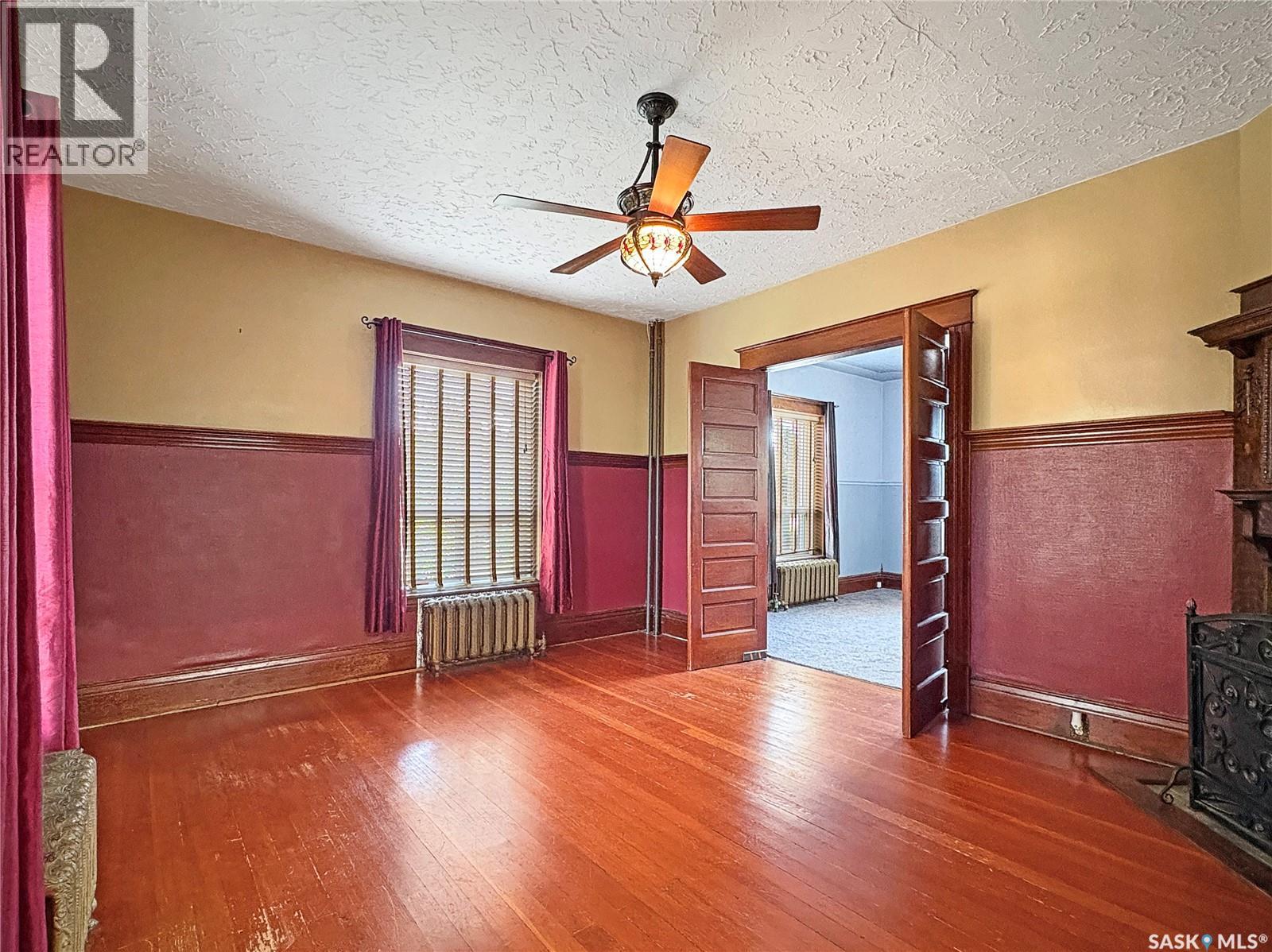 12 22nd STREET - 14