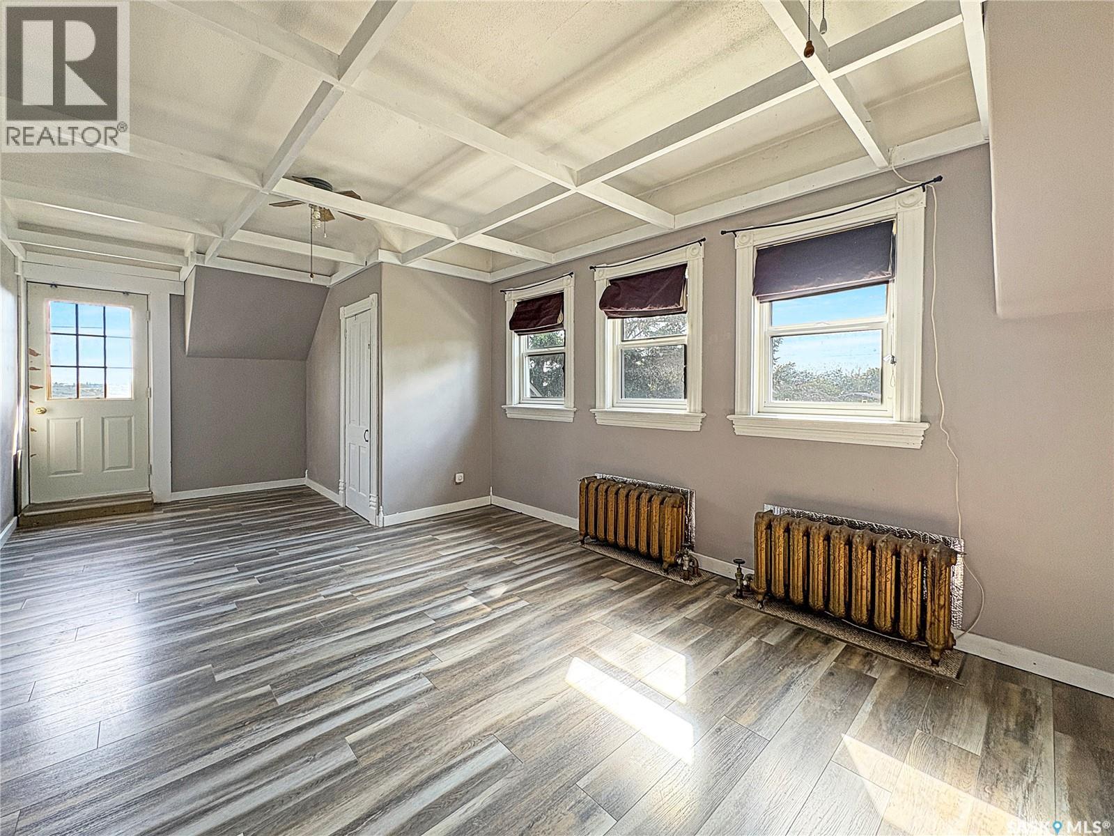 12 22nd STREET - 28