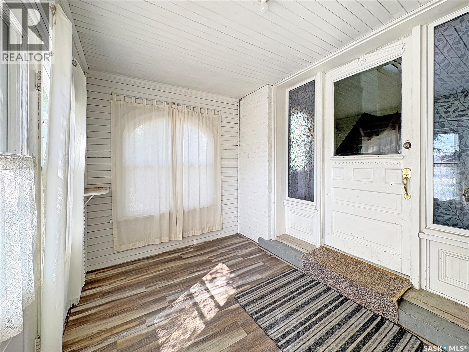 12 22nd STREET - Image 7