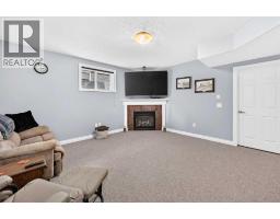 84 River Heights View, Cochrane, AB T4C0E6 Photo 20