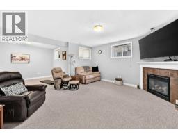 84 River Heights View, Cochrane, AB T4C0E6 Photo 21