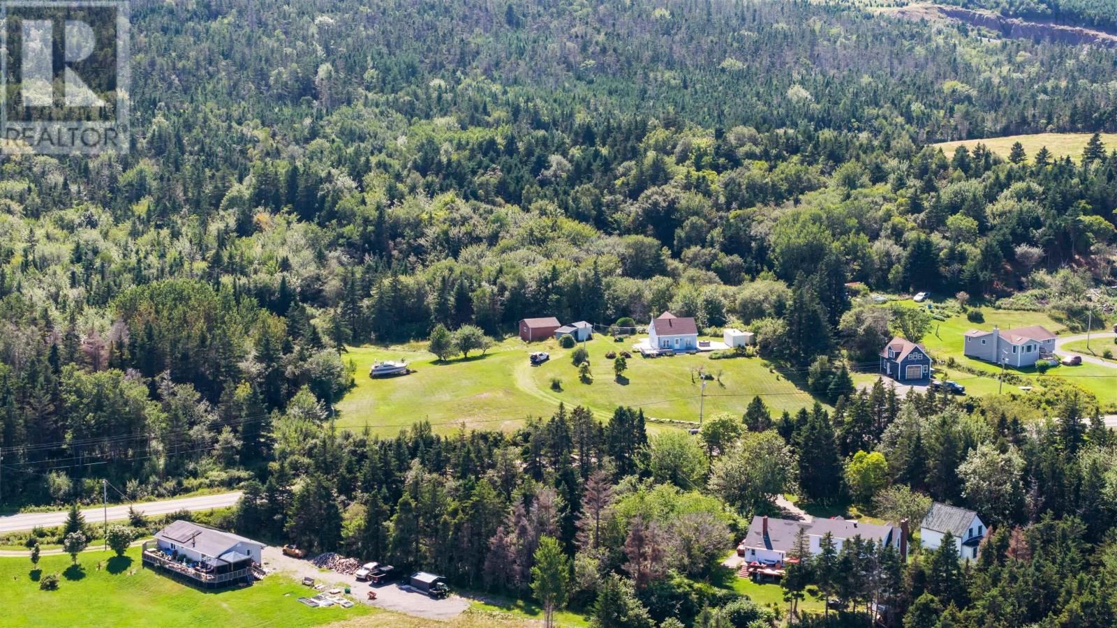 5863 Highway 16 - 43