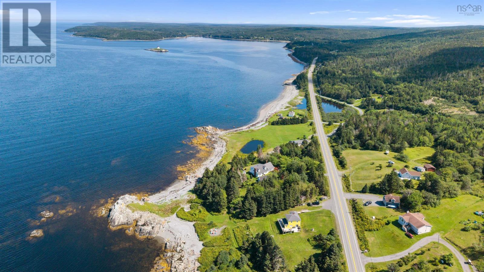 5863 Highway 16 - 5