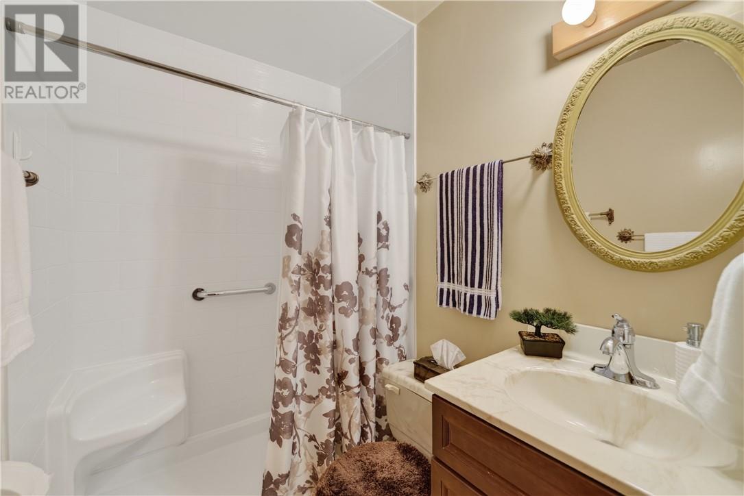 106 Rockview Road - 36