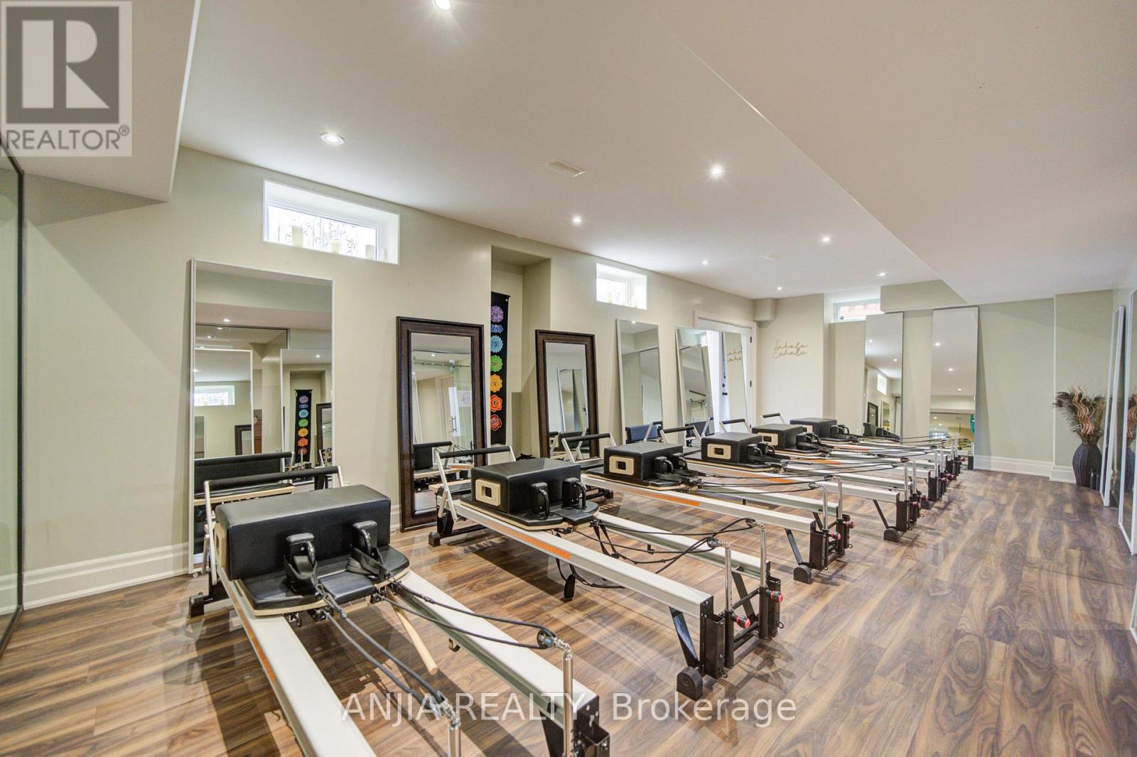 452 FERNLEIGH CIRCLE S - Image 37