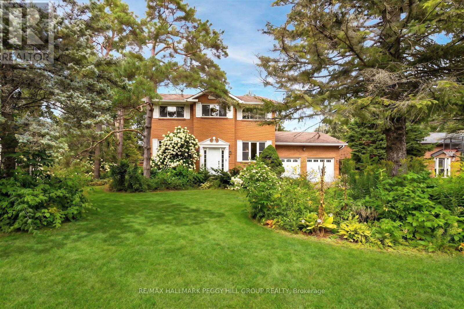 10 ROSEWOOD AVENUE
