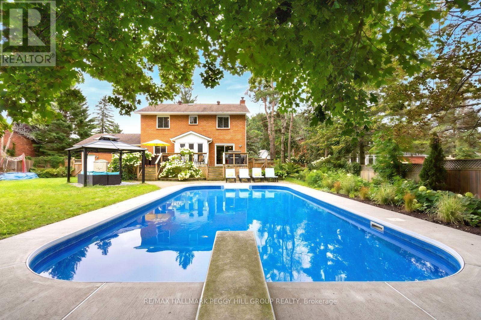 10 ROSEWOOD AVENUE - Image 17