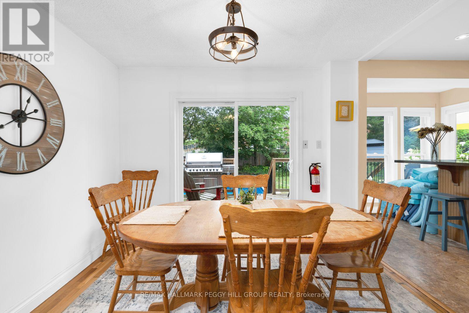 10 ROSEWOOD AVENUE - 4