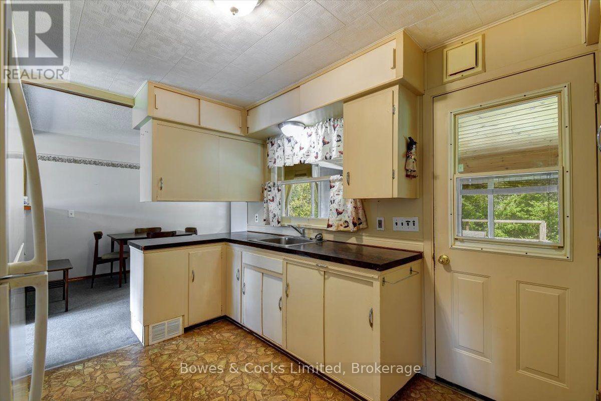 2146 LOOP ROAD - Image 14