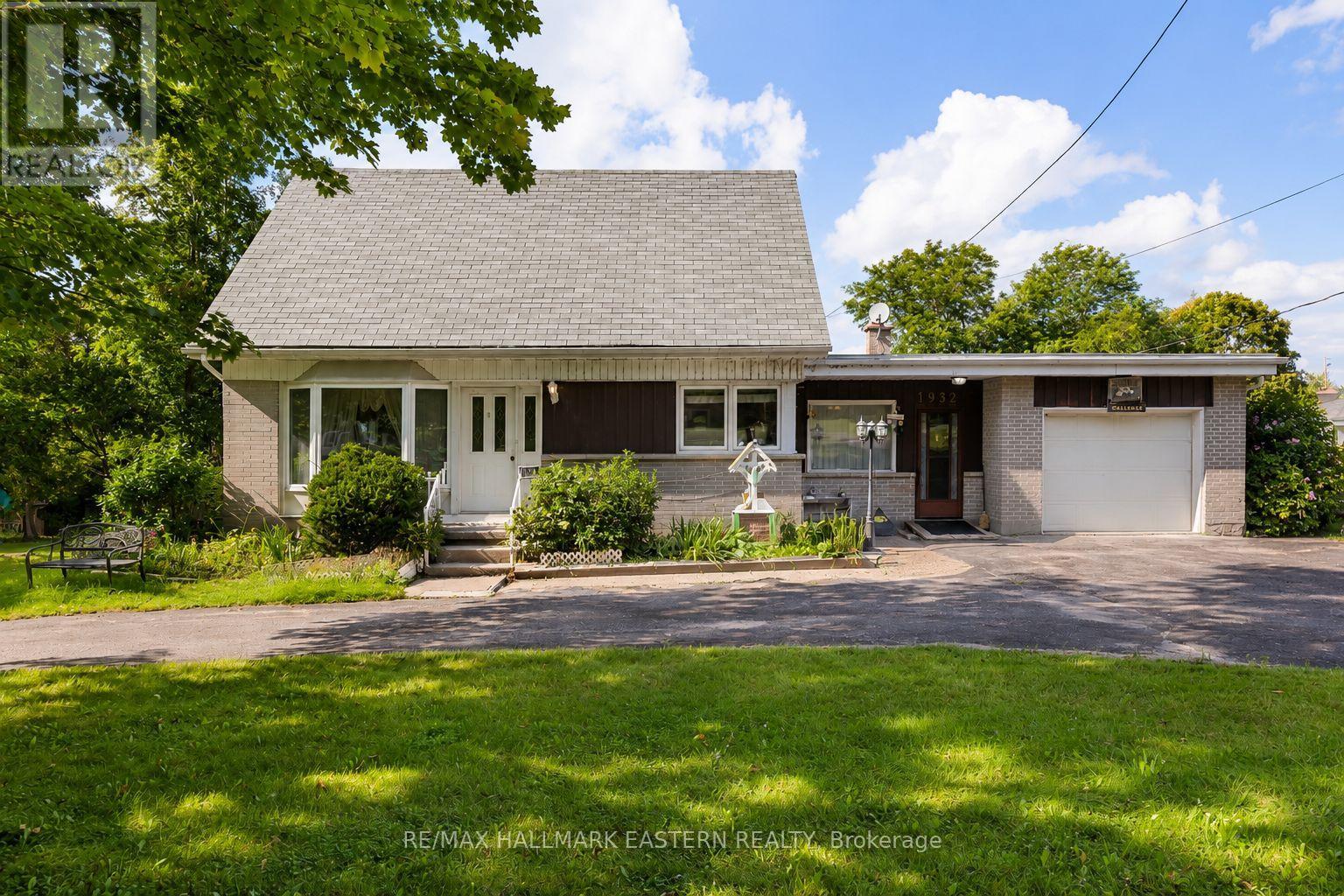 1932 SHERBROOKE STREET W - 1