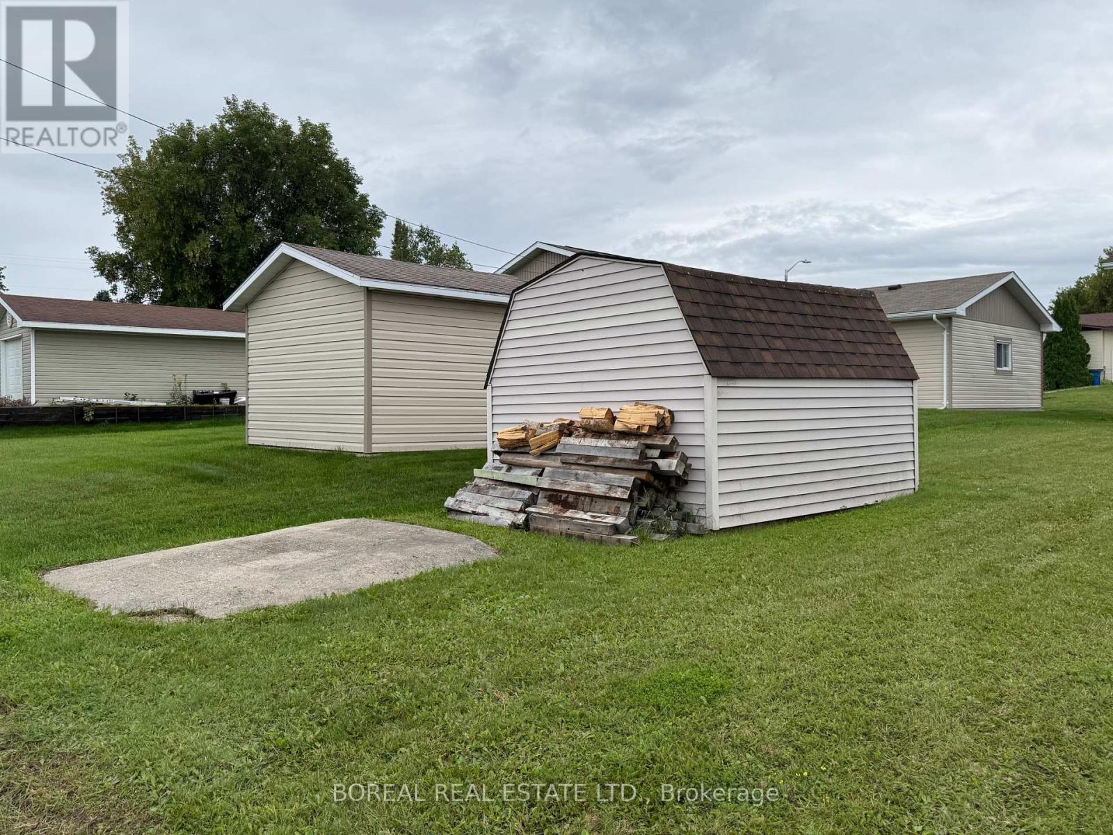 30 EIGHTEENTH AVENUE - Image 12