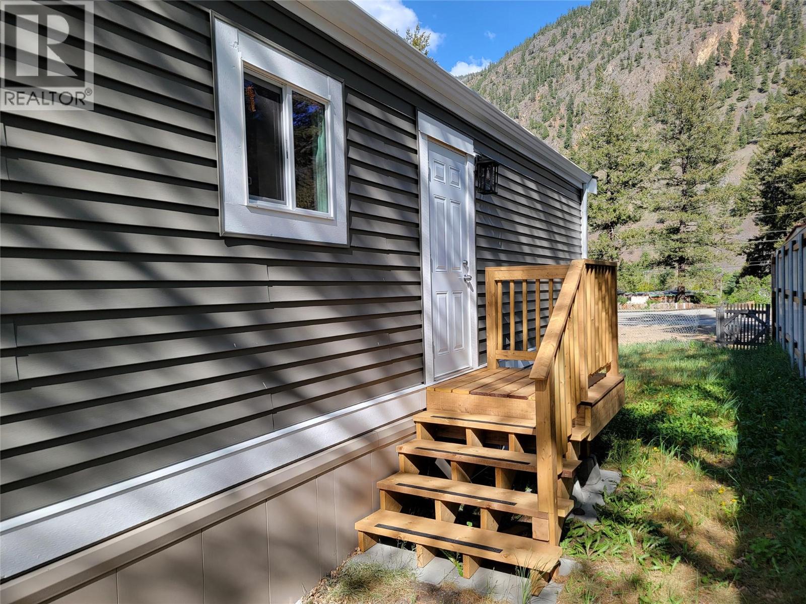 3 1514 Highway 3A Other, Keremeos
