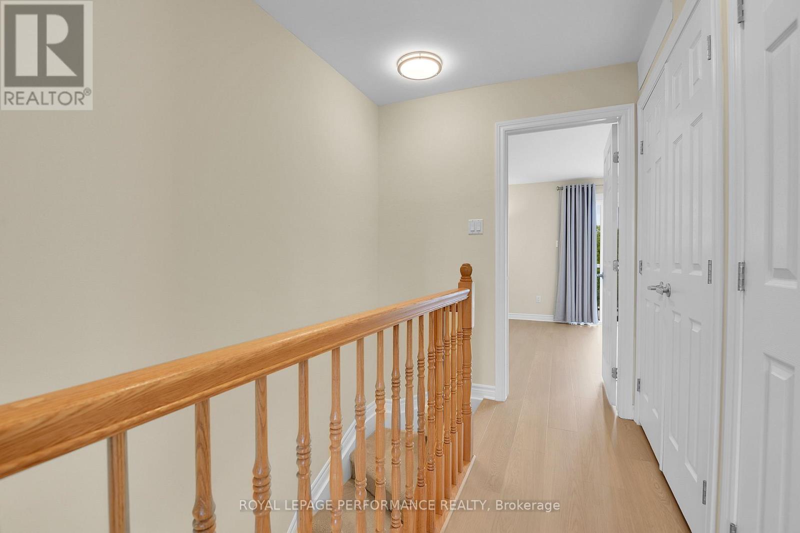 64 MAYFLOWER PRIVATE - 24