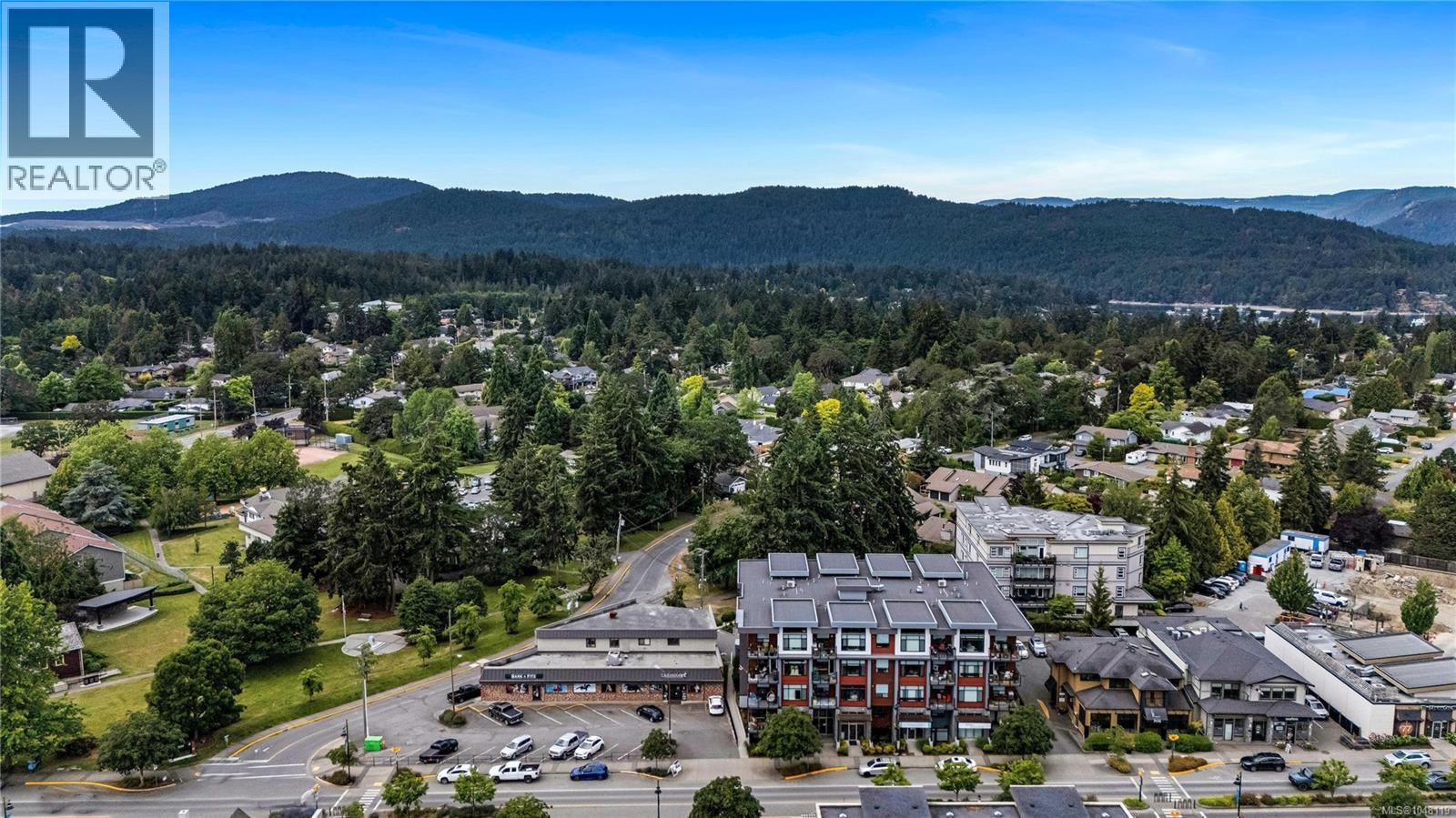 #201 7162 West Saanich Rd - 33