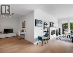 201 7162 West Saanich Rd, Central Saanich, BC V8M1P6 Photo 14
