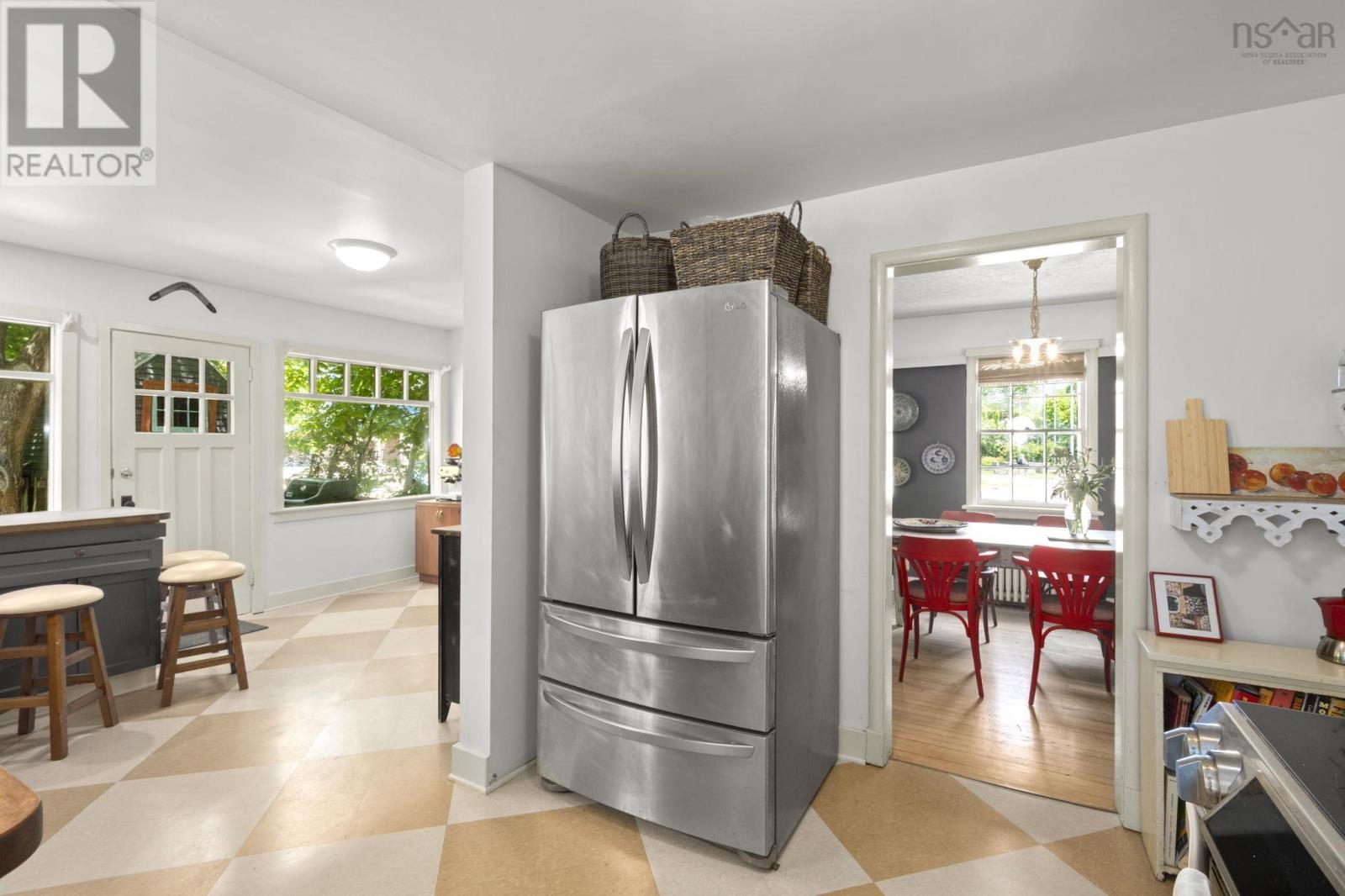 6161 Watt Street - Image 11