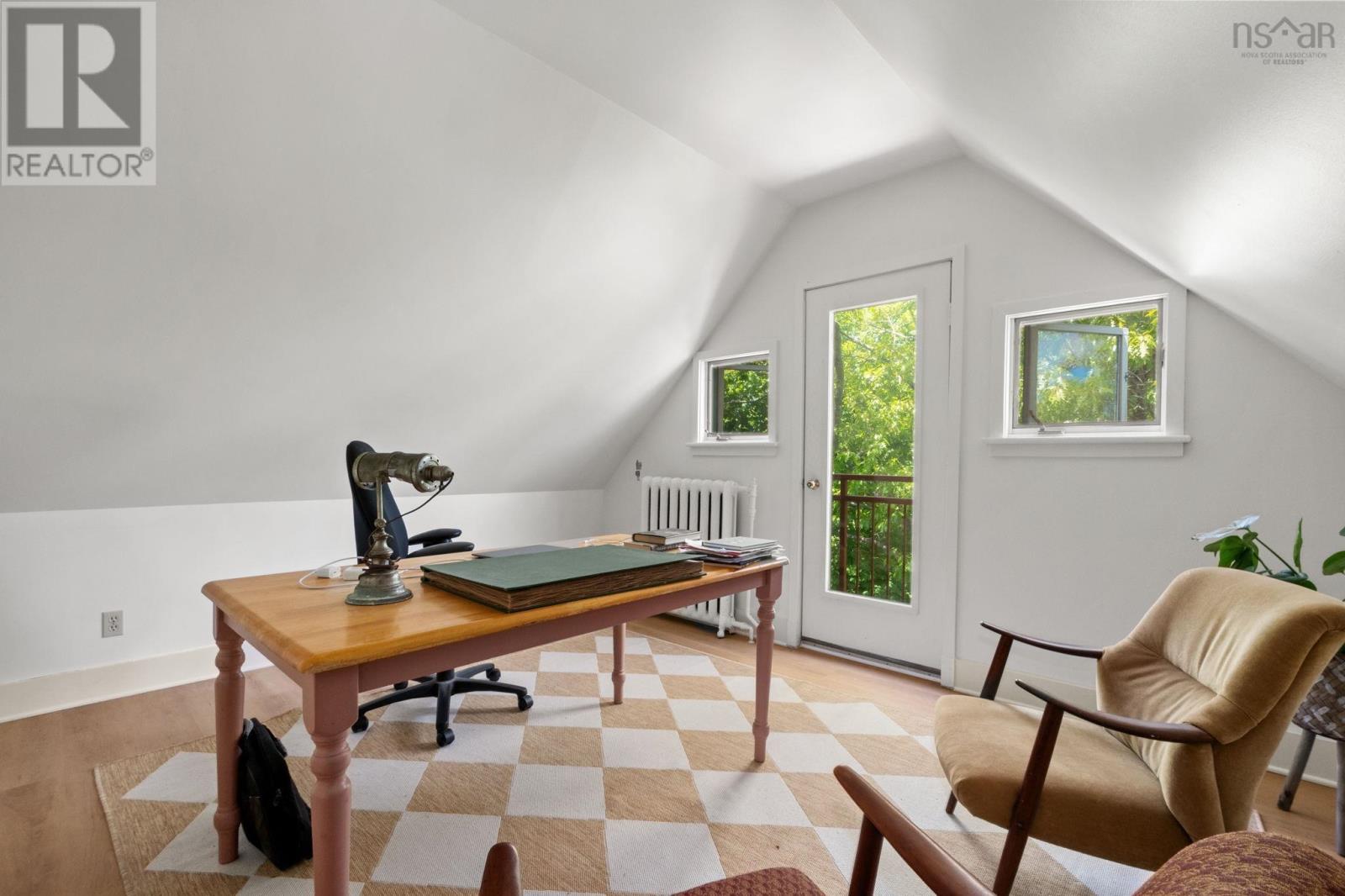 6161 Watt Street - 25
