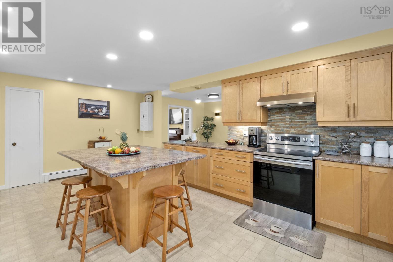 22 Northcliffe Lane - 12